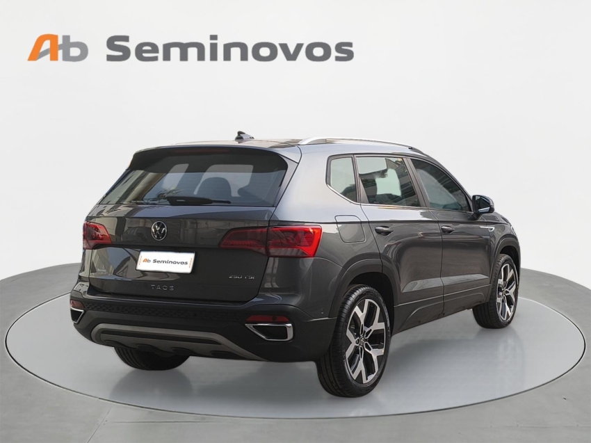 Volkswagen Taos