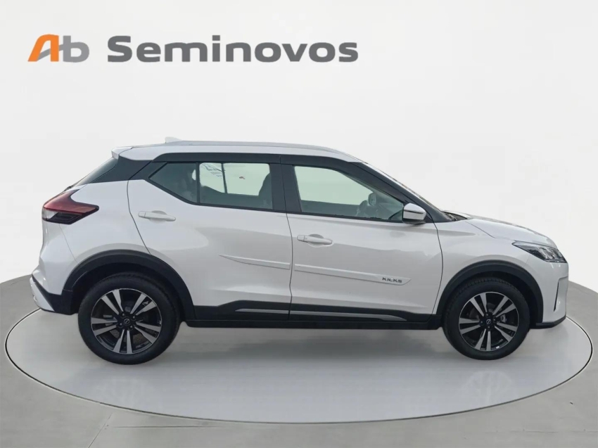 Nissan Kicks Play