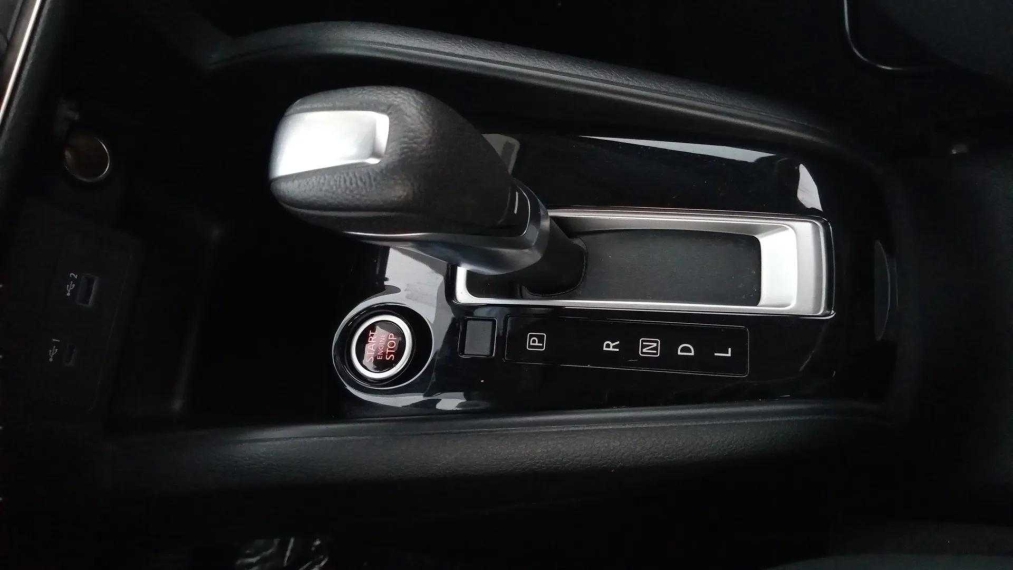 Nissan Kicks Play