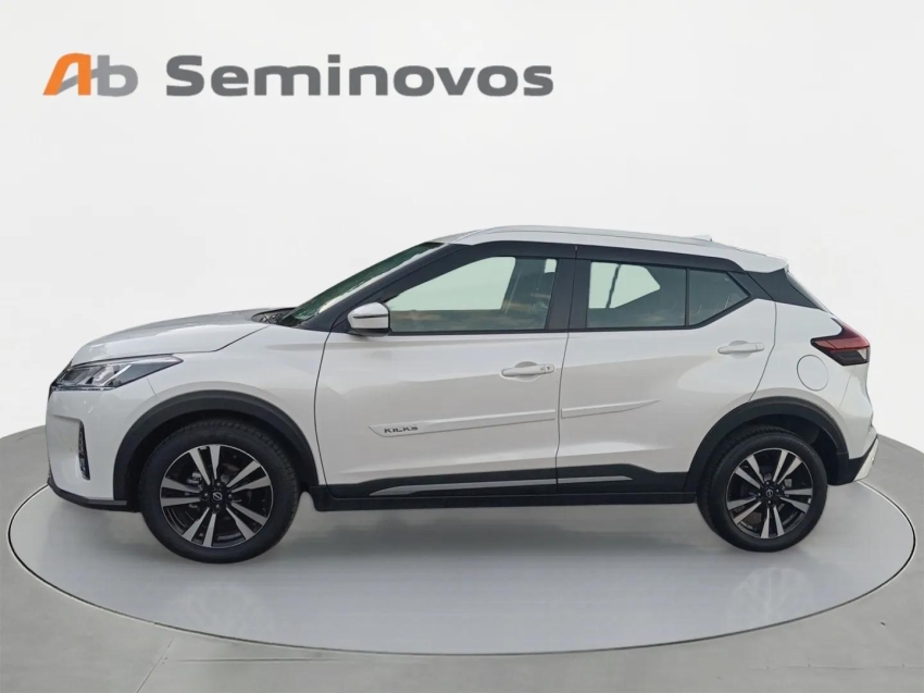 Nissan Kicks Play