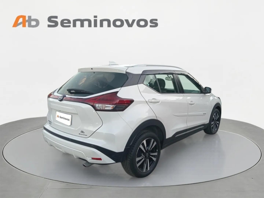 Nissan Kicks Play