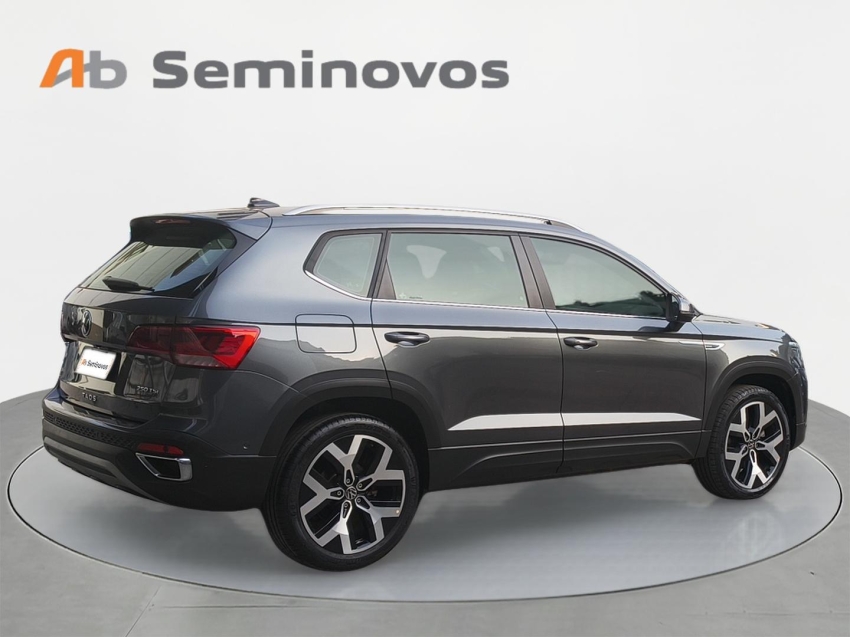 Volkswagen Taos