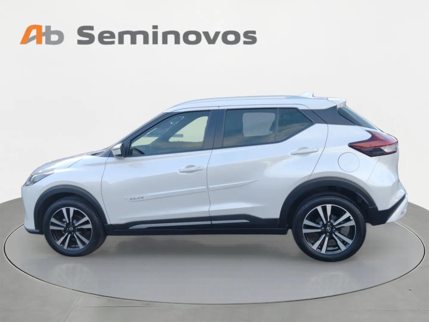 Nissan Kicks Play