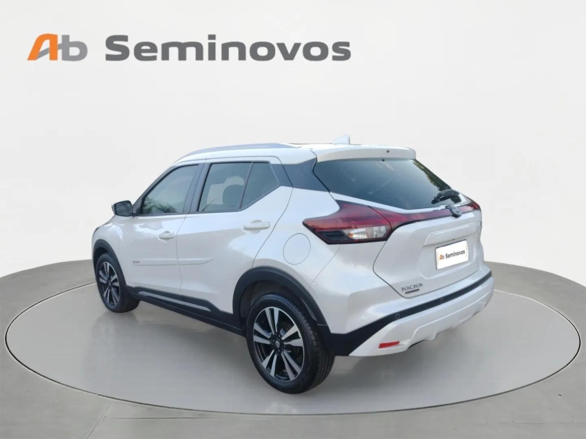 Nissan Kicks Play