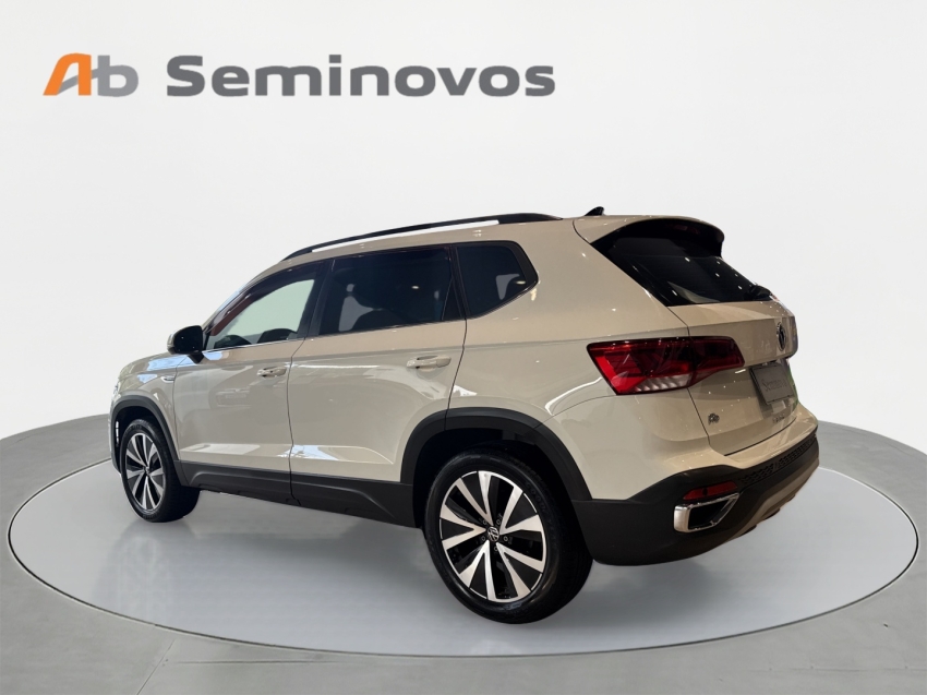 Volkswagen Taos