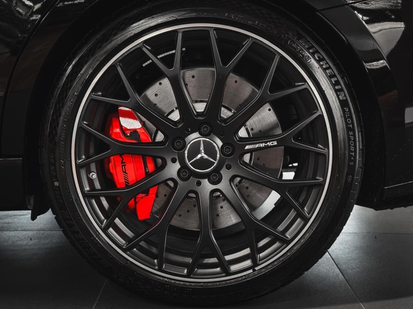 Mercedes-Benz C 63 Amg