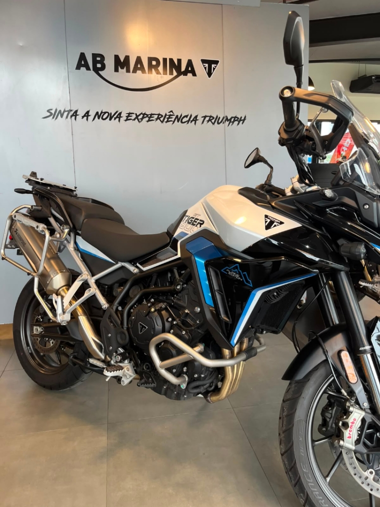 Triumph Tiger 900