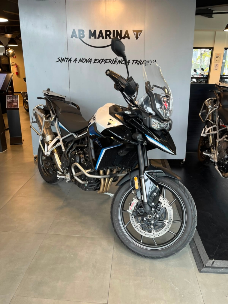 Triumph Tiger 900