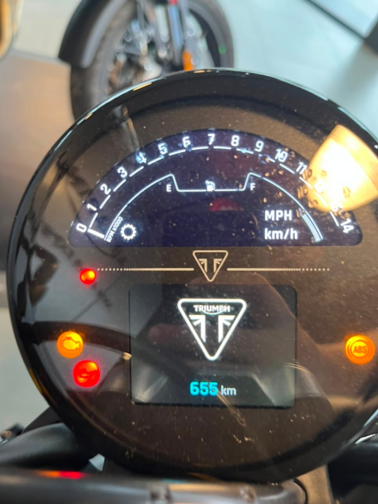Triumph Trident