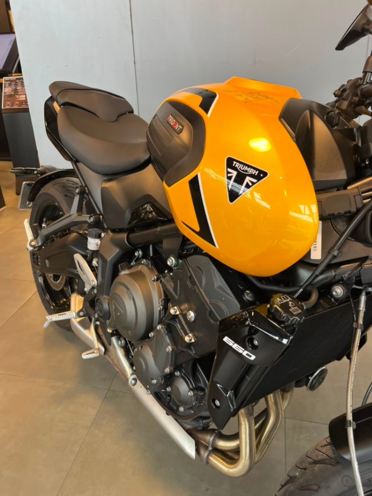 Triumph Trident