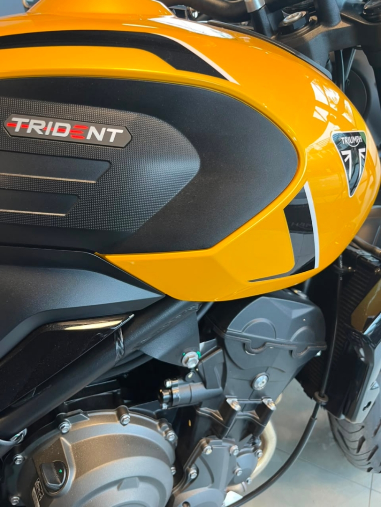 Triumph Trident