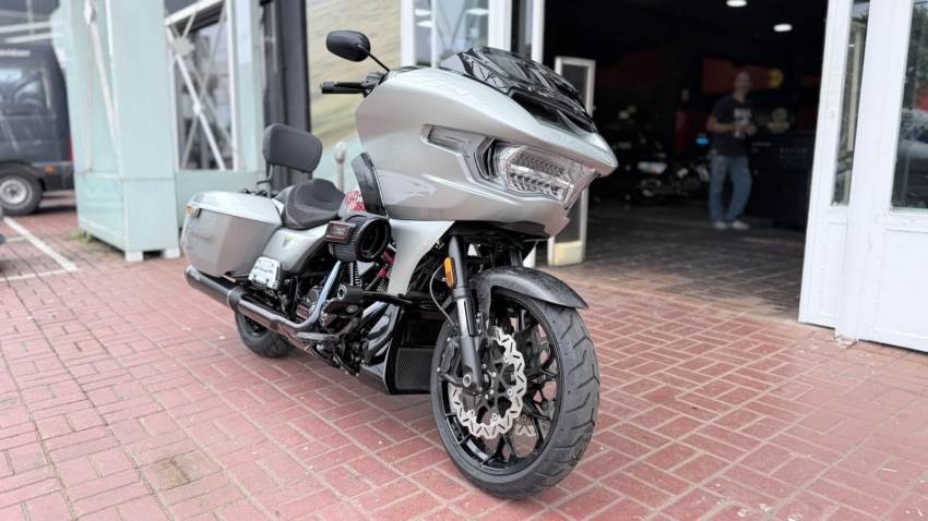 Harley Davidson Cvo Road Glide St