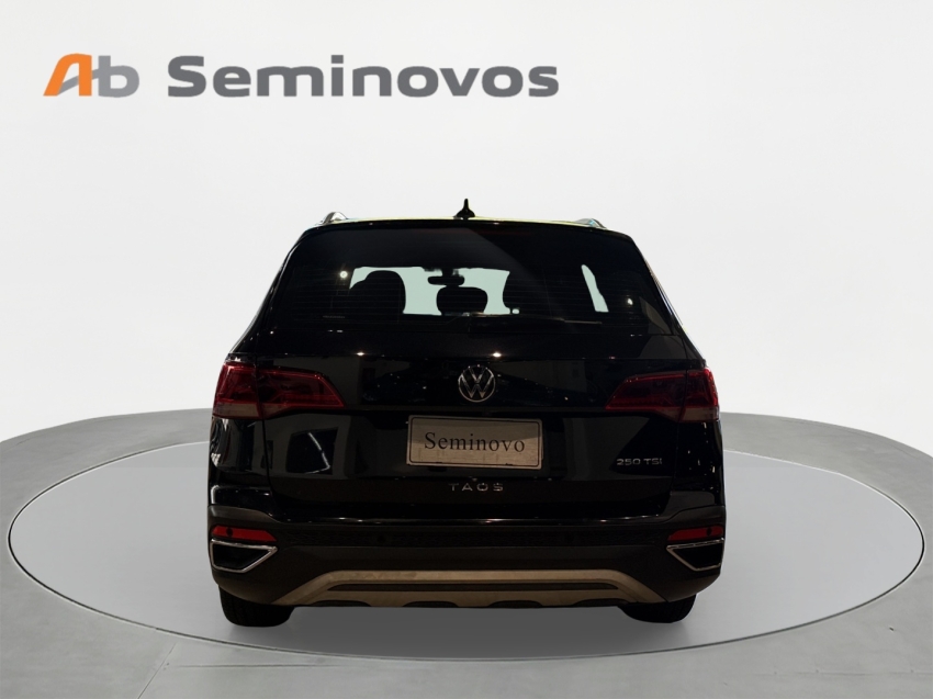 Volkswagen Taos