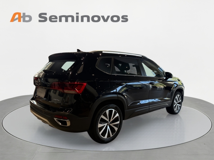 Volkswagen Taos