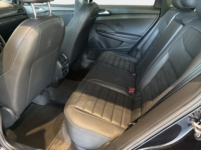 Volkswagen Taos