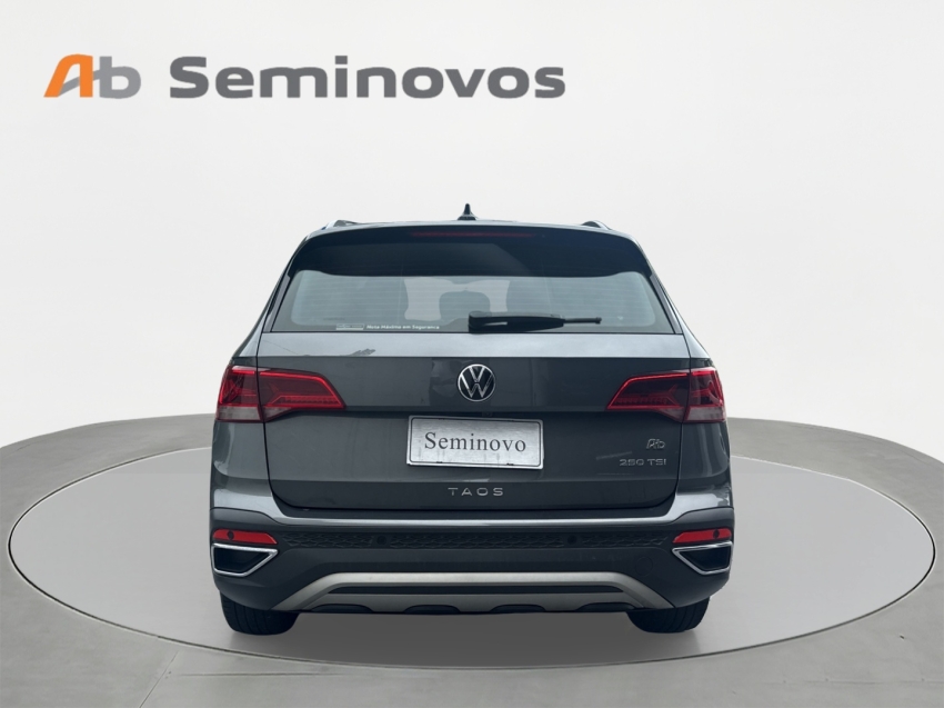 Volkswagen Taos