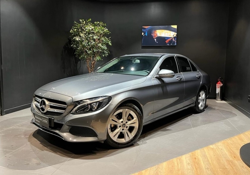 Mercedes-Benz C 180