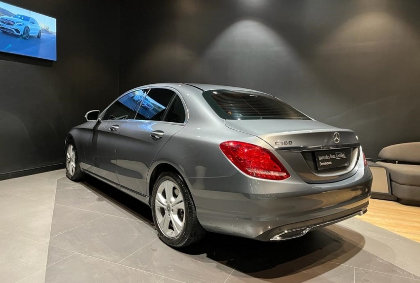 Mercedes-Benz C 180